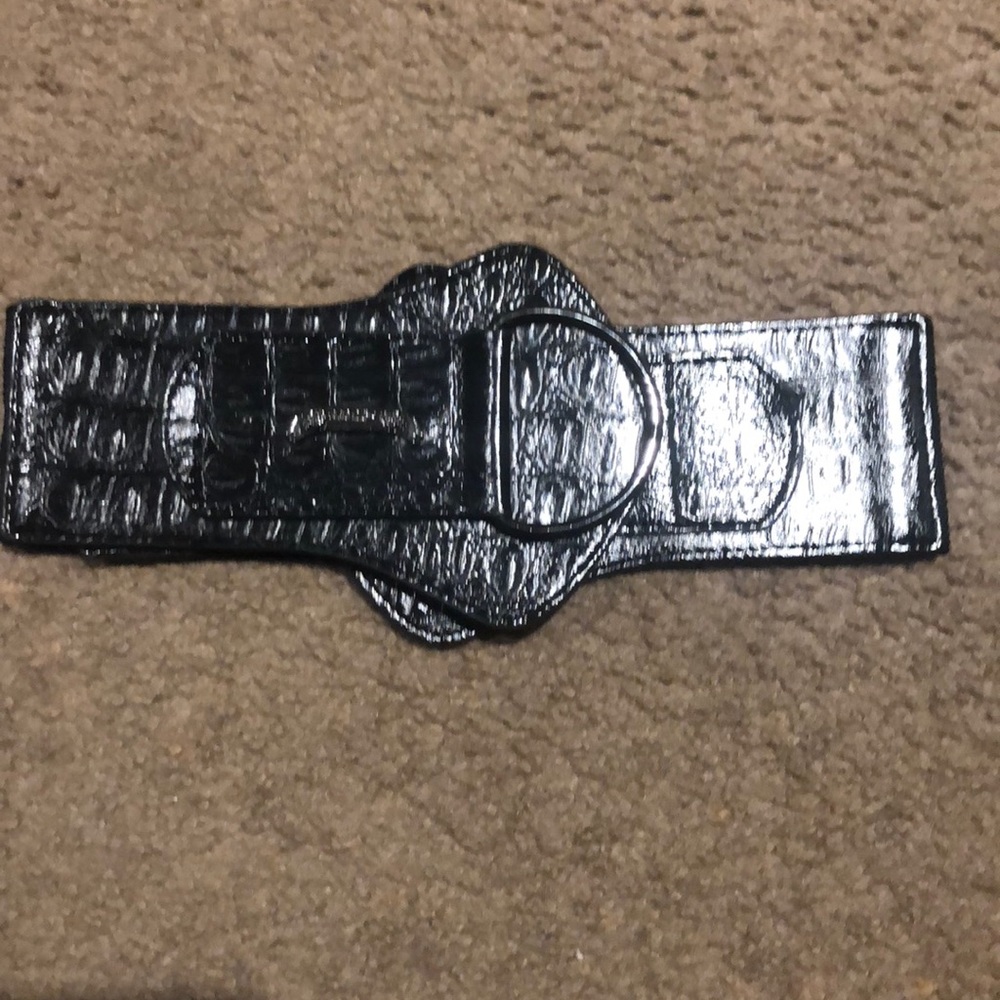 Guess black croc skin belt